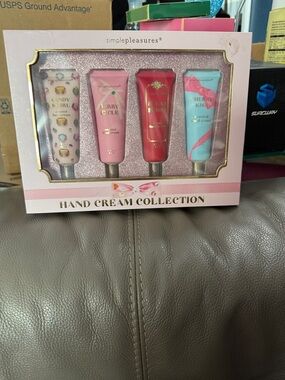 Hand Cream Collection. Set of 4